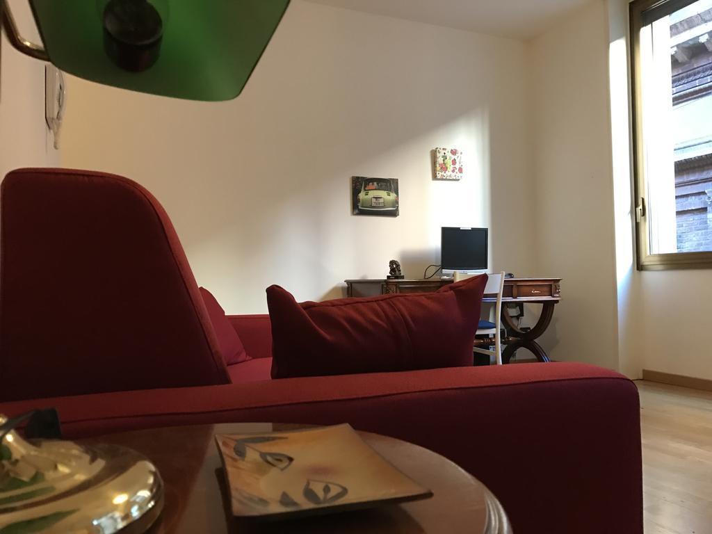 Kibilù - Via Falcone Milan Extérieur photo