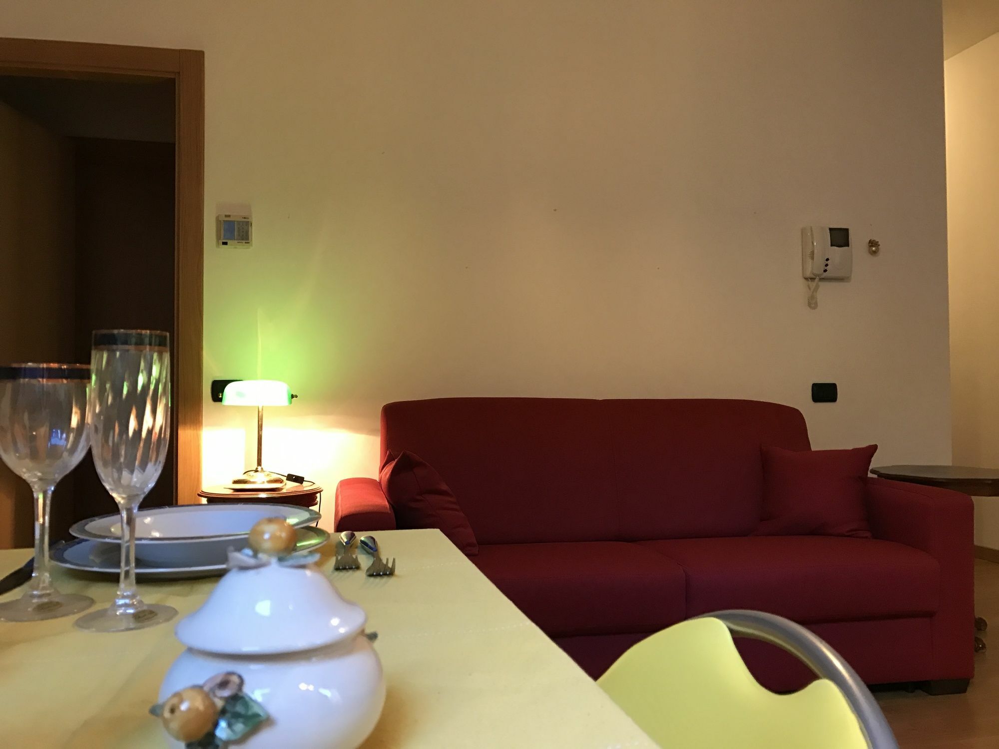 Kibilù - Via Falcone Milan Extérieur photo